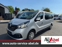 Platingraumetallic Gebraucht 2019 Renault Trafic Expression Van | 22.900 € (Teuer)