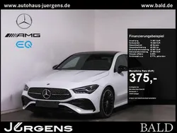 Weiss digitalweiss metallic Gebraucht 2024 Mercedes CLA200 AMG Coupé | 39.490 € (Fairer Preis)