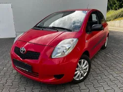 Rot Gebraucht 2007 Toyota Yaris Cool Kleinwagen | 1.999 € (Guter Preis)