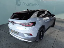 Grau Gebraucht 2021 VW ID.4 Business SUV | 36.139 € (Etwas zu teuer)
