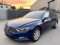 Blau Gebraucht 2017 VW Passat Kombi | 10.690 € (Fairer Preis)
