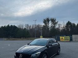 Schwarz Gebraucht 2015 Mercedes CLA200 Shooting Brake AMG line Kombi | 14.400 € (Guter Preis)