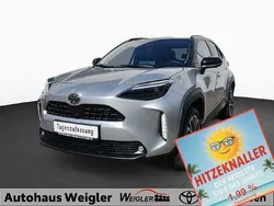 Silver metallic Neu 2025 Toyota Yaris Cross Plus SUV | 35.480 € (Teuer)