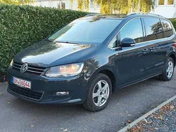 Grau Gebraucht 2013 VW Sharan Life Van / Kleinbus | 6.699 €