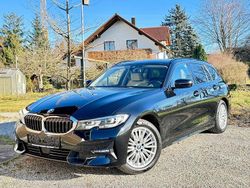 Black sapphire metallic Gebraucht 2020 BMW 320 Sport Line Kombi | 22.690 € (Fairer Preis)