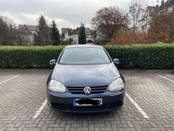 Blau Gebraucht 2005 VW Golf IV Trendline Kleinwagen | 2.100 € (Guter Preis)
