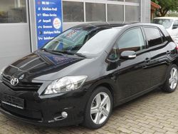 Schwarz Gebraucht 2012 Toyota Auris Club Limousine | 9.450 € (Etwas zu teuer)