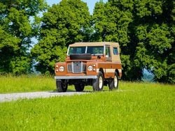 Braun Gebraucht 1967 Land Rover 88 SUV | 89.000 €