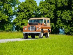 Braun Gebraucht 1967 Land Rover 88 SUV | 89.000 €