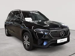 Kosmosschwarz metallic Gebraucht 2022 Mercedes EQB300 Progressive SUV | 29.390 € (Guter Preis)