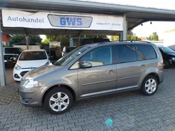 Grau Gebraucht 2009 VW Touran Trendline Van / Kleinbus | 5.199 € (Fairer Preis)