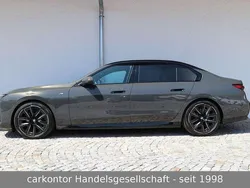 Dravitgrau metallic Gebraucht 2024 BMW 740 M Sport Limousine | 127.900 €
