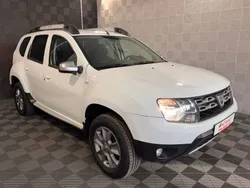 Weiß Gebraucht 2014 Dacia Duster Lauréate SUV | 6.470 € (Fairer Preis)