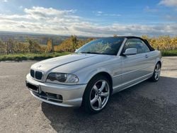 Silber Gebraucht 2002 BMW 318 Cabriolet Cabrio | 4.499 € (Guter Preis)