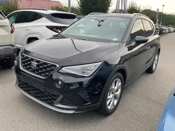 Midnight schwarz metallic Neu 2025 Seat Arona FR SUV | 27.695 € (Etwas zu teuer)