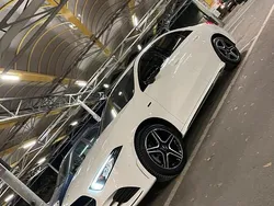 Weiß Gebraucht 2020 Mercedes A250 AMG line Limousine | 28.000 € (Teuer)