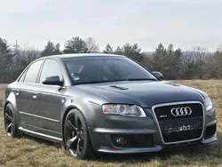 Grau Gebraucht 2006 Audi RS4 Limousine | 34.900 €