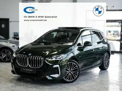 Sanremo green Gebraucht 2024 BMW 218 Active Tourer M Sport Van / Kleinbus | 29.939 € (Superpreis)