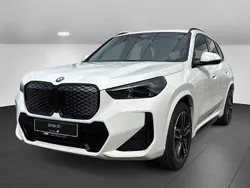 Weiß Neu 2025 BMW iX1 M Sport SUV | 69.800 €
