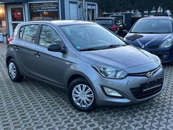 Grau Gebraucht 2013 Hyundai i20 Classic Kleinwagen | 4.299 € (Etwas zu teuer)