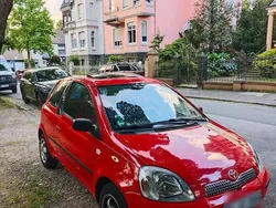 Rot Gebraucht 2002 Toyota Yaris Kleinwagen | 1.650 € (Fairer Preis)