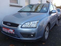 Tonic Gebraucht 2005 Ford Focus Ghia Kombi | 850 €