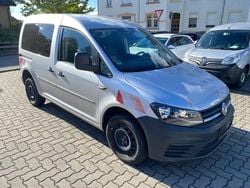 Silber Gebraucht 2018 VW Caddy Van / Kleinbus | 17.990 € (Etwas zu teuer)
