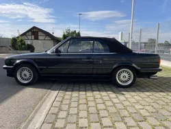Schwarz Gebraucht 1989 BMW 325 Cabriolet Cabrio | 35.000 €