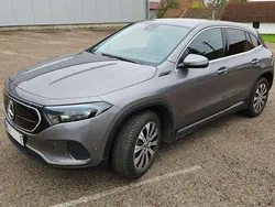 Grau Gebraucht 2022 Mercedes EQA250+ Electric Art SUV | 39.700 €