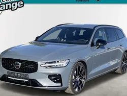 Grau Gebraucht 2023 Volvo V60 Plus Kombi | 51.990 €