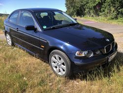 Blau Gebraucht 2004 BMW 318 Kleinwagen | 4.900 € (Fairer Preis)