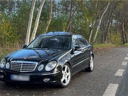 Schwarz Gebraucht 2008 Mercedes E320 Avantgarde Limousine | 6.000 € (Fairer Preis)