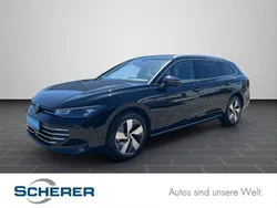Grenadillschwarz metallic (metallic) Gebraucht 2024 VW Passat Business Kombi | 30.900 € (Guter Preis)