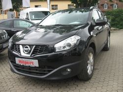 Schwarz metallic Gebraucht 2012 Nissan Qashqai Tekna SUV | 13.990 €