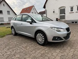 Silber Gebraucht 2010 Seat Ibiza ST Copa Kombi | 2.700 €
