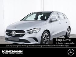 Hightechsilber metallic metallic Gebraucht 2024 Mercedes B220 Progressive Van / Kleinbus | 32.748 € (Superpreis)