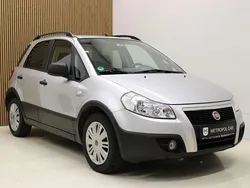 Silber Gebraucht 2009 Fiat Sedici SUV | 2.990 € (Fairer Preis)