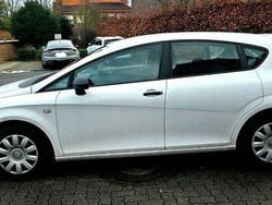 Weiß Gebraucht 2011 Seat Leon Limousine | 4.500 € (Fairer Preis)