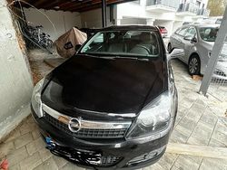 Schwarz Gebraucht 2010 Opel Astra GTC Coupé | 3.500 € (Guter Preis)