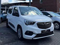Jade weiss/arktis weiss Gebraucht 2021 Opel Combo Edition Van / Kleinbus | 15.900 € (Fairer Preis)