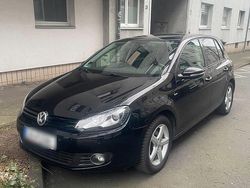Schwarz Gebraucht 2012 VW Golf VI Kleinwagen | 8.500 € (Etwas zu teuer)