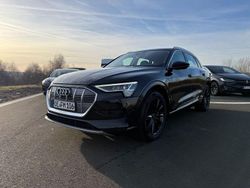 Schwarz Gebraucht 2021 Audi e-tron Advanced SUV | 19.400 € (Superpreis)