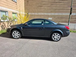 Schwarz Gebraucht 2007 Renault Mégane Cabriolet Cabrio | 2.600 € (Fairer Preis)