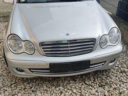 Silber Gebraucht 2006 Mercedes C220 Classic Limousine | 3.500 € (Fairer Preis)