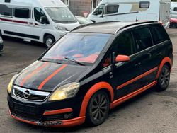 Schwarz Gebraucht 2006 Opel Zafira Van / Kleinbus | 400 € (Fairer Preis)
