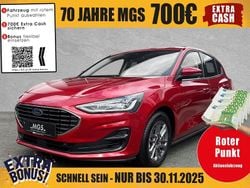 Fantastic red metallic Gebraucht 2024 Ford Focus Titanium Limousine | 22.490 € (Guter Preis)