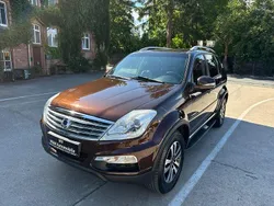 Braun Gebraucht 2014 Ssangyong Rexton Quartz SUV | 15.999 €