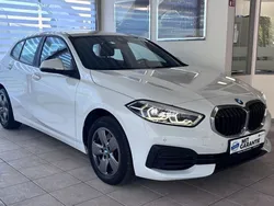 Weiß Gebraucht 2022 BMW 118 Comfort Edition Kleinwagen | 18.750 € (Superpreis)