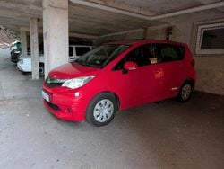 Rot Gebraucht 2011 Subaru Trezia Kleinwagen | 1.500 €