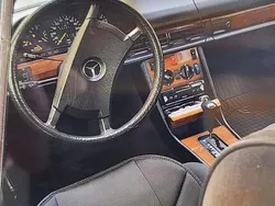 Silber Gebraucht 1986 Mercedes E300 Limousine | 11.000 €